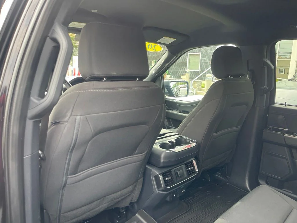 Used 2023 Black Ford XLT image 18