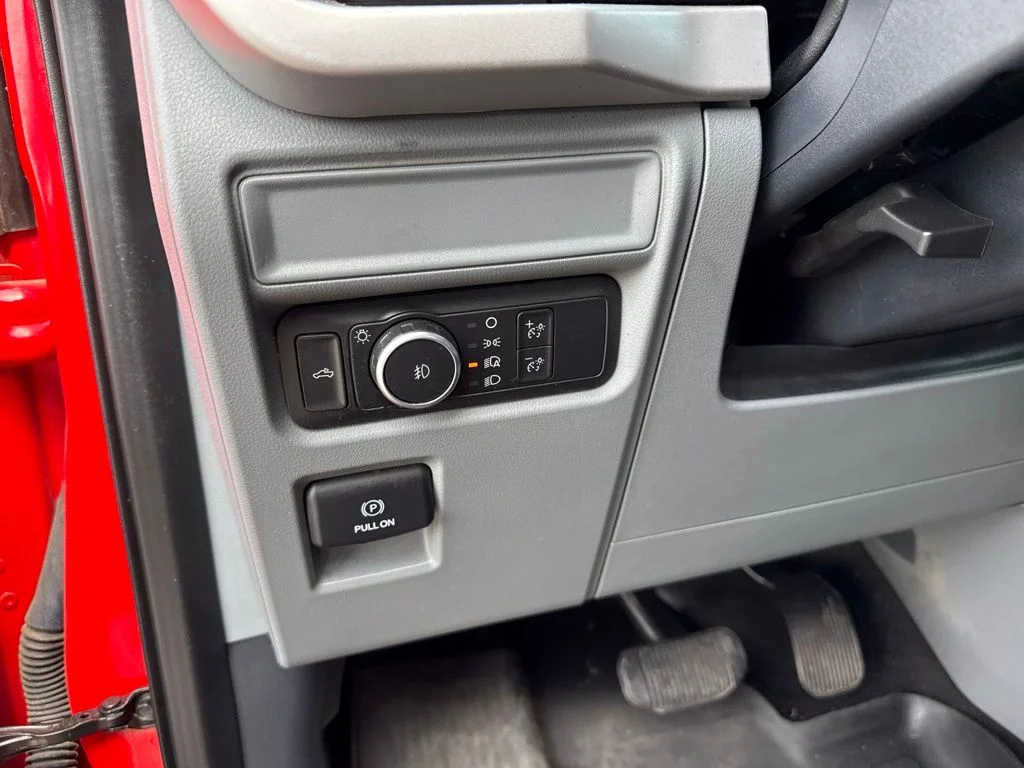 Used 2022 Race Red Ford XLT image 21