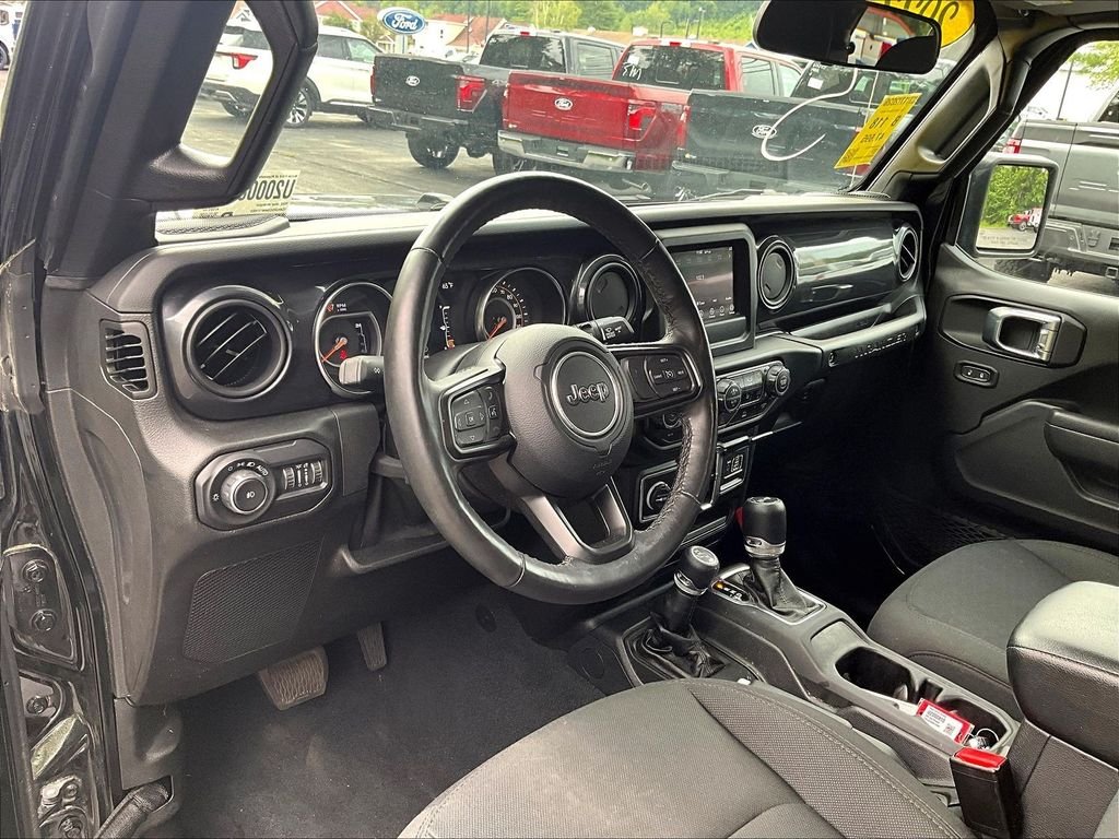 Used 2022 Black Clearcoat Jeep Unlimited Sport Altitude image 8