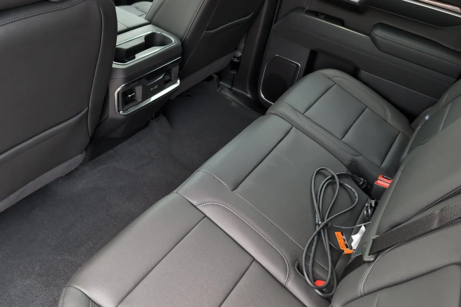 New 2026 Onyx Black GMC Elevation image 12