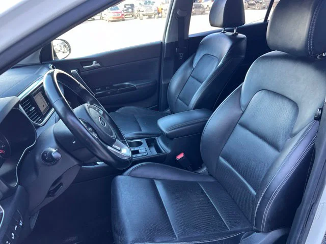 Used 2021 White Kia EX image 11