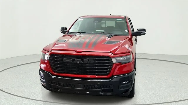 New 2026 Molten Red Pearl-Coat Exterior Paint RAM Laramie image 3