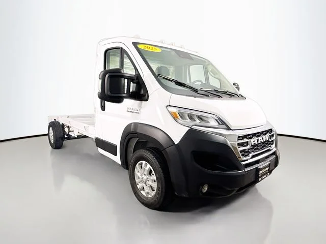 2025 RAM ProMaster Cutaway 3500 SLT 159" WB Low Roof 104" CA's photo