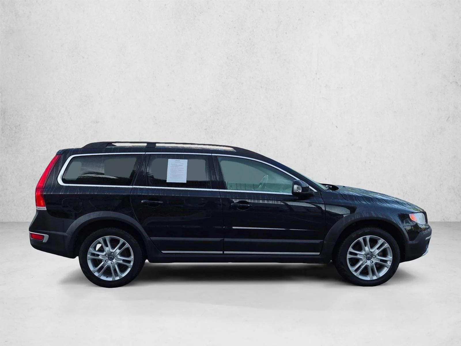 Used 2016 Black Stone Volvo T5 Premier image 4