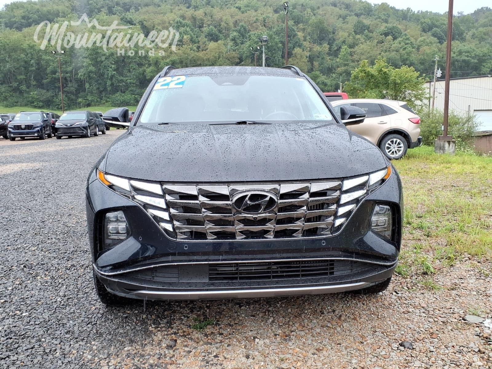 Used 2022 Phantom Black Hyundai Limited image 3
