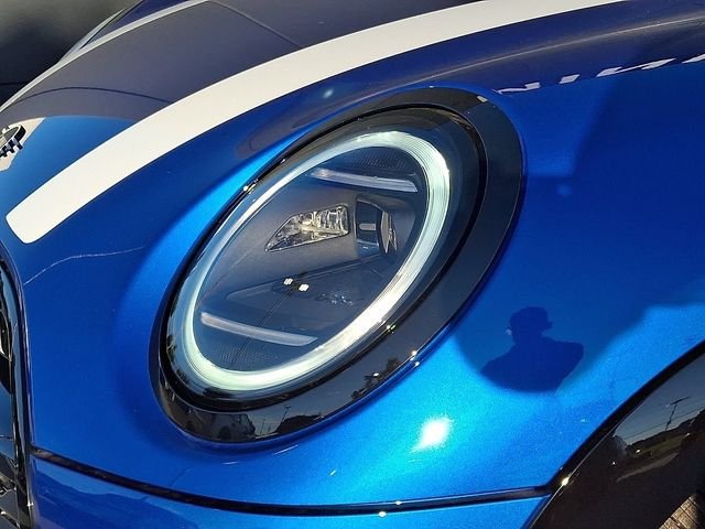 New 2026 Blue MINI Iconic image 8