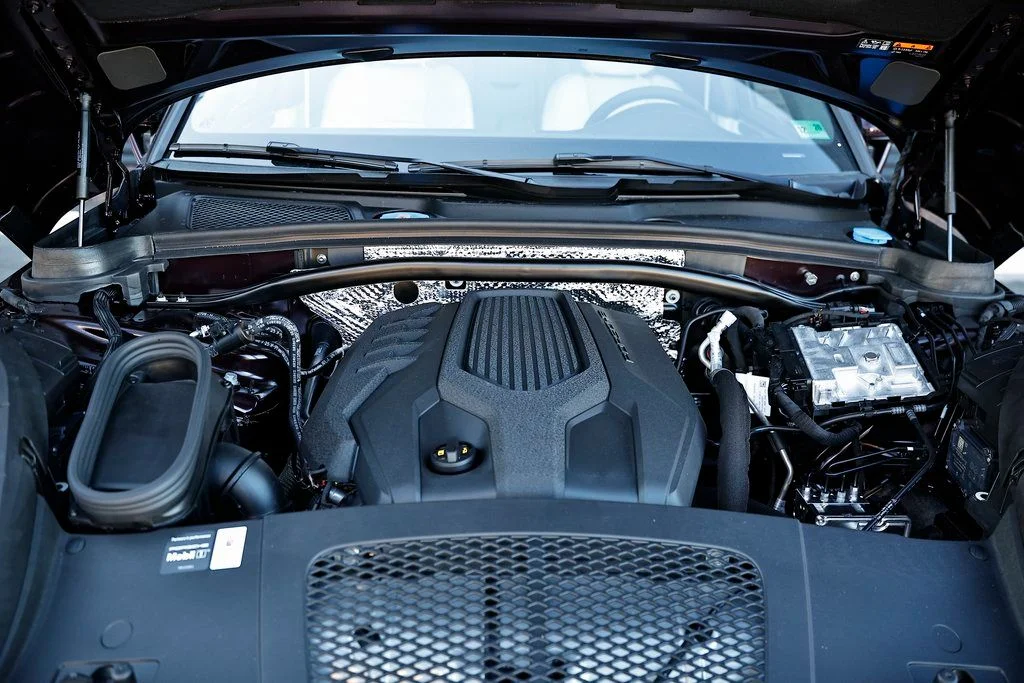 2026 Porsche Macan T - Photo 32