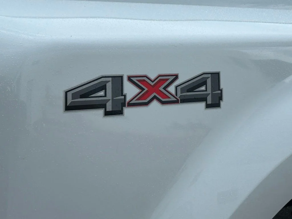 Used 2025 Oxford White Ford XL image 22