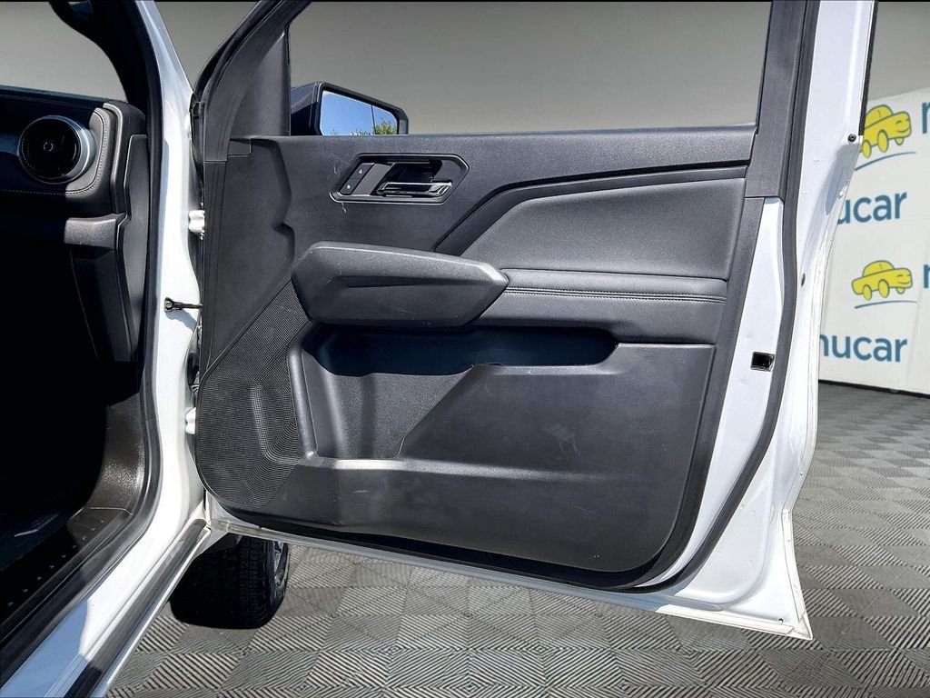Used 2024 White Chevrolet LT image 11