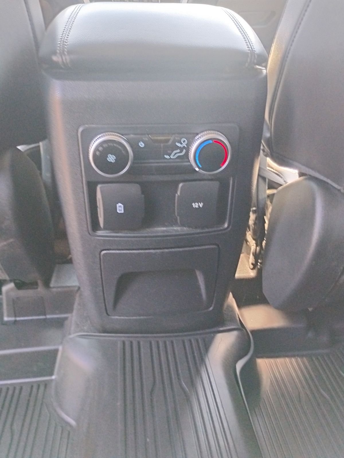 Used 2022 White Ford XLT image 17