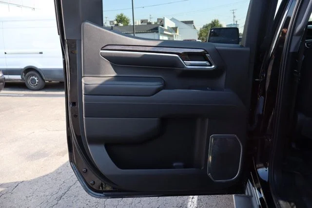 Used 2022 Black GMC Elevation image 23