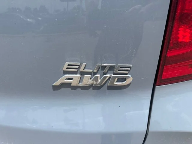 Certified Used 2023 Gray Honda Elite image 6