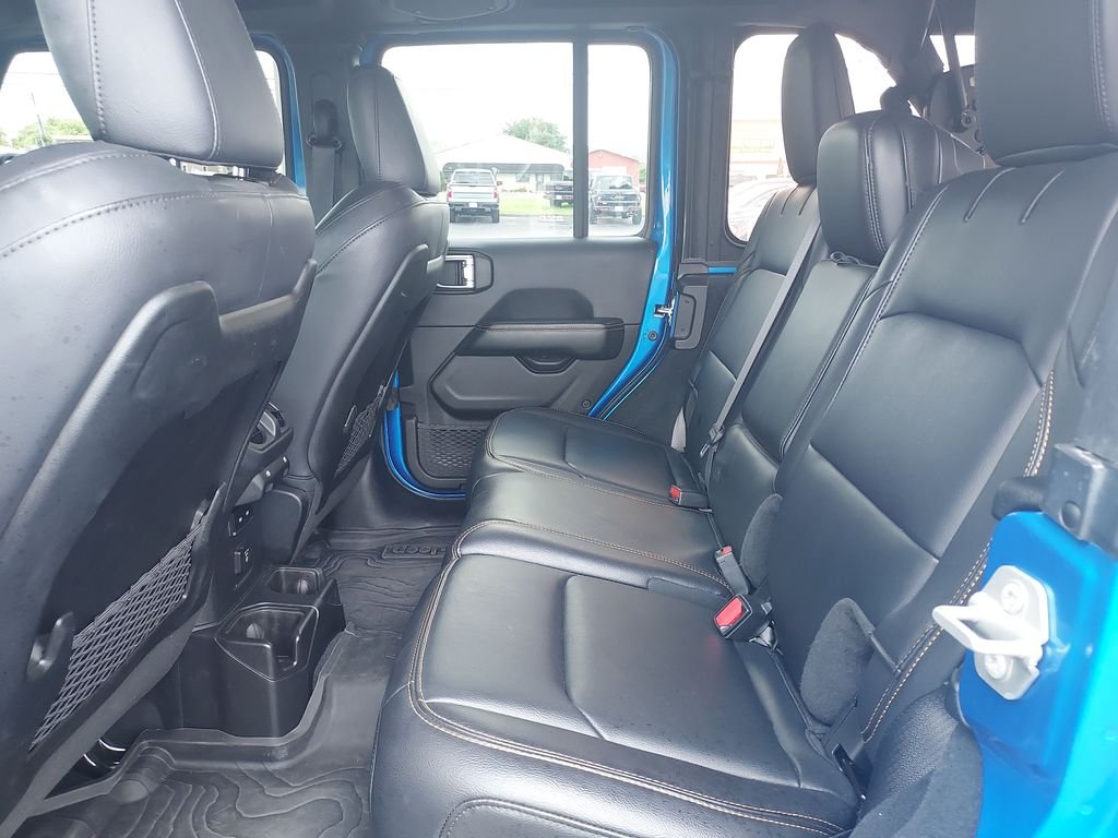 Used 2024 Blue Jeep Sahara image 14