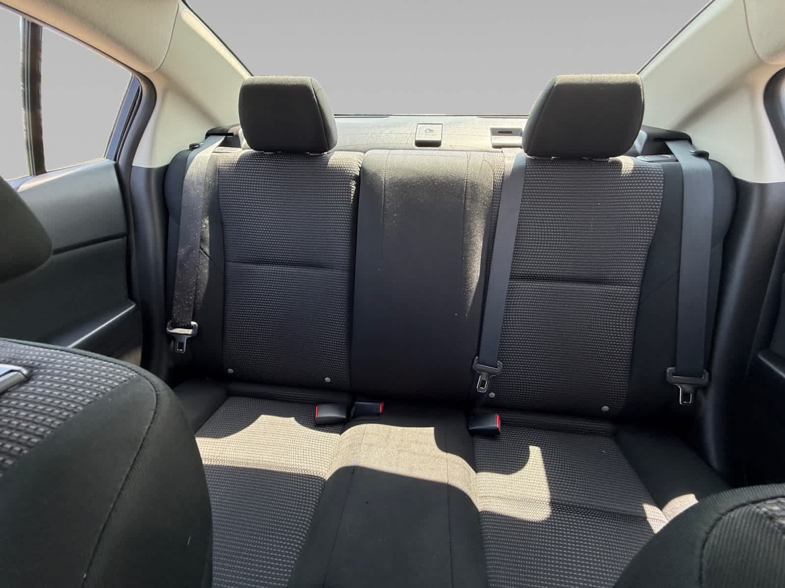 Used 2013  Mazda i Sport image 17