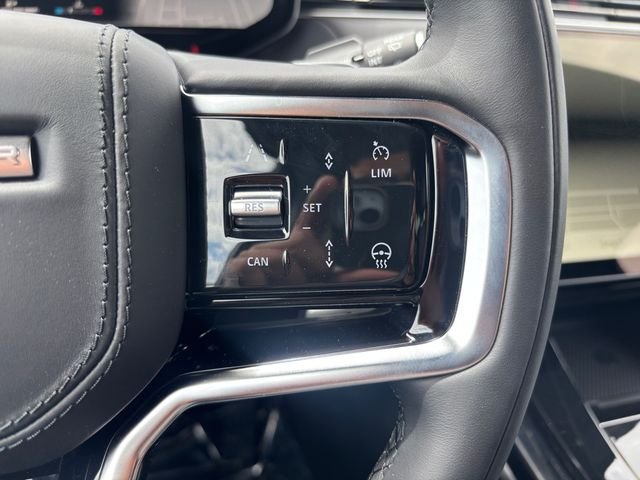 New 2026 Carpathian Grey Land Rover SE image 23