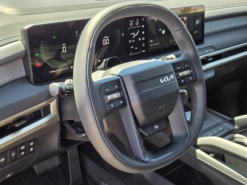 New 2027 Glacial White Pearl Kia EX image 11