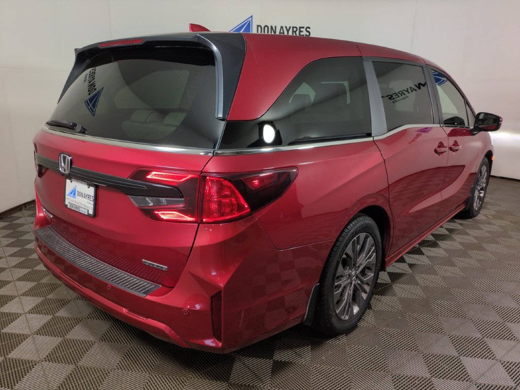 2025 Honda Odyssey Touring - Photo 9