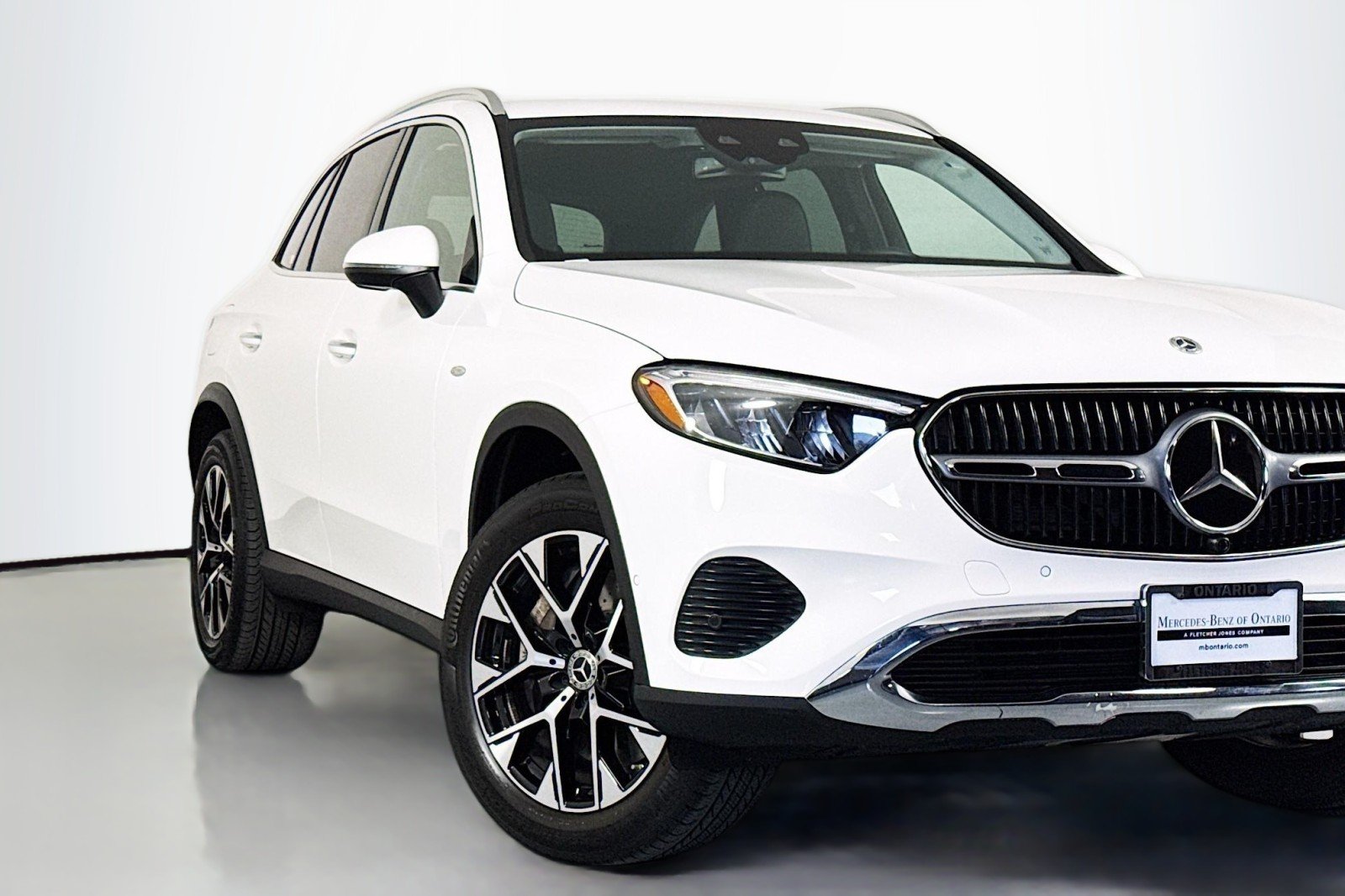 Certified Used 2025 Polar White Mercedes-Benz GLC 350e image 13