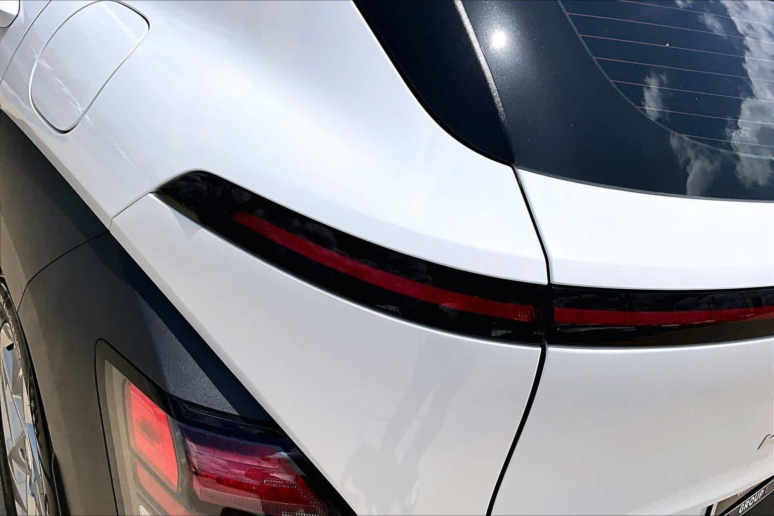 2026 Hyundai Kona SE - Photo 44