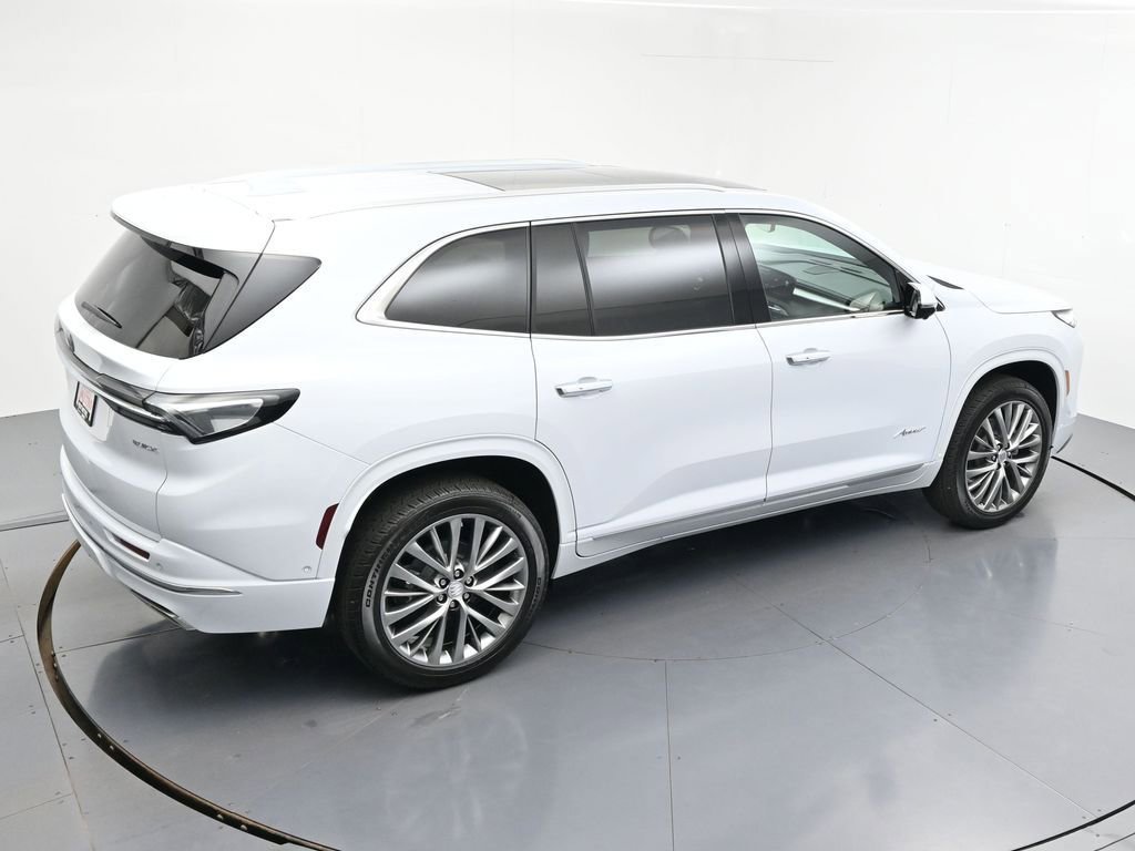 New 2026 Iridescent White Tricoat Buick Avenir image 5