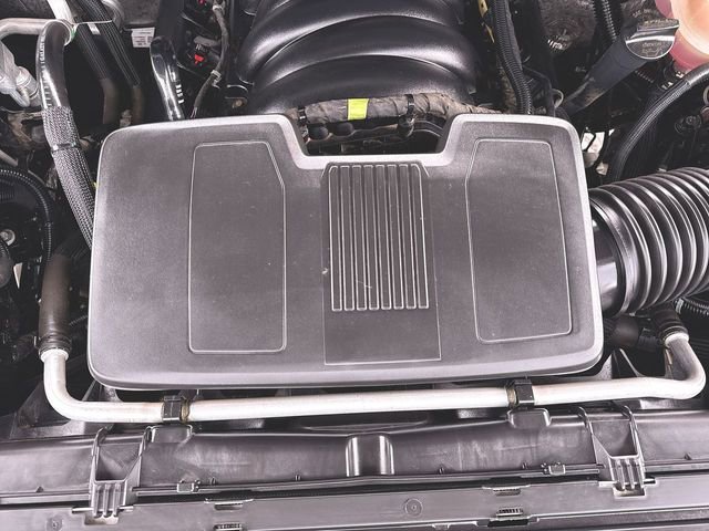 Used 2025 Summit White Chevrolet Custom Trail Boss image 28