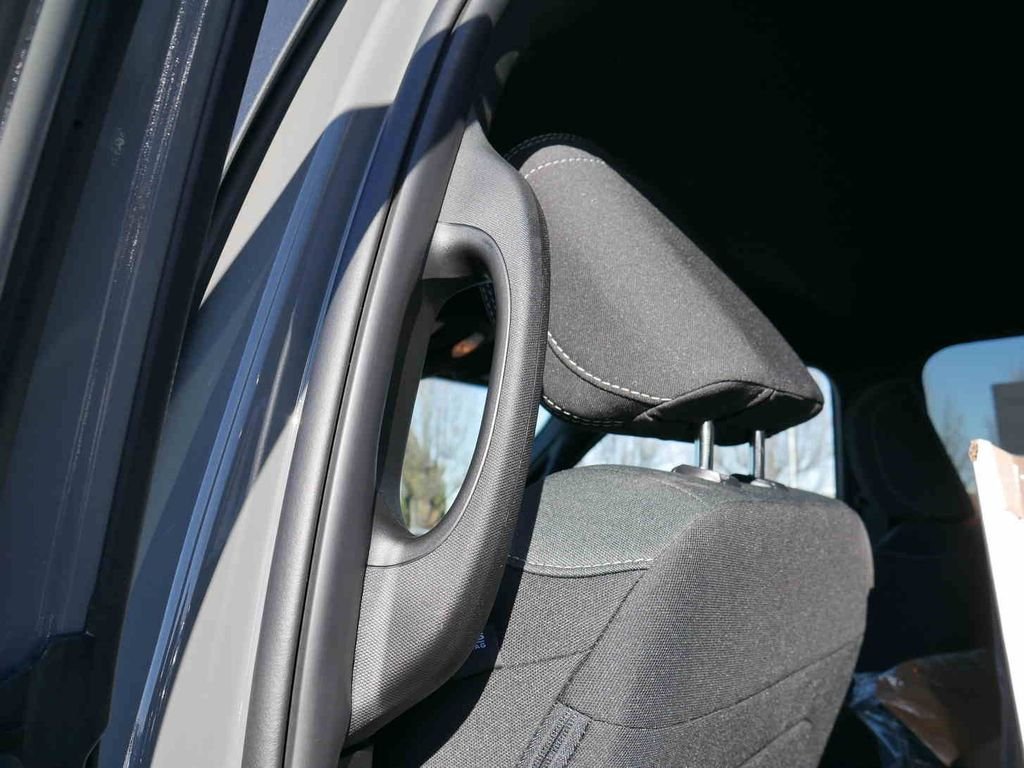 New 2026 Ceramic Gray Clear-Coat Exterior Paint RAM BIG HORN image 19