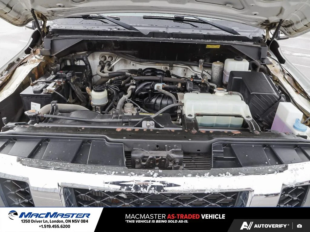 Used 2017  Nissan  image 11