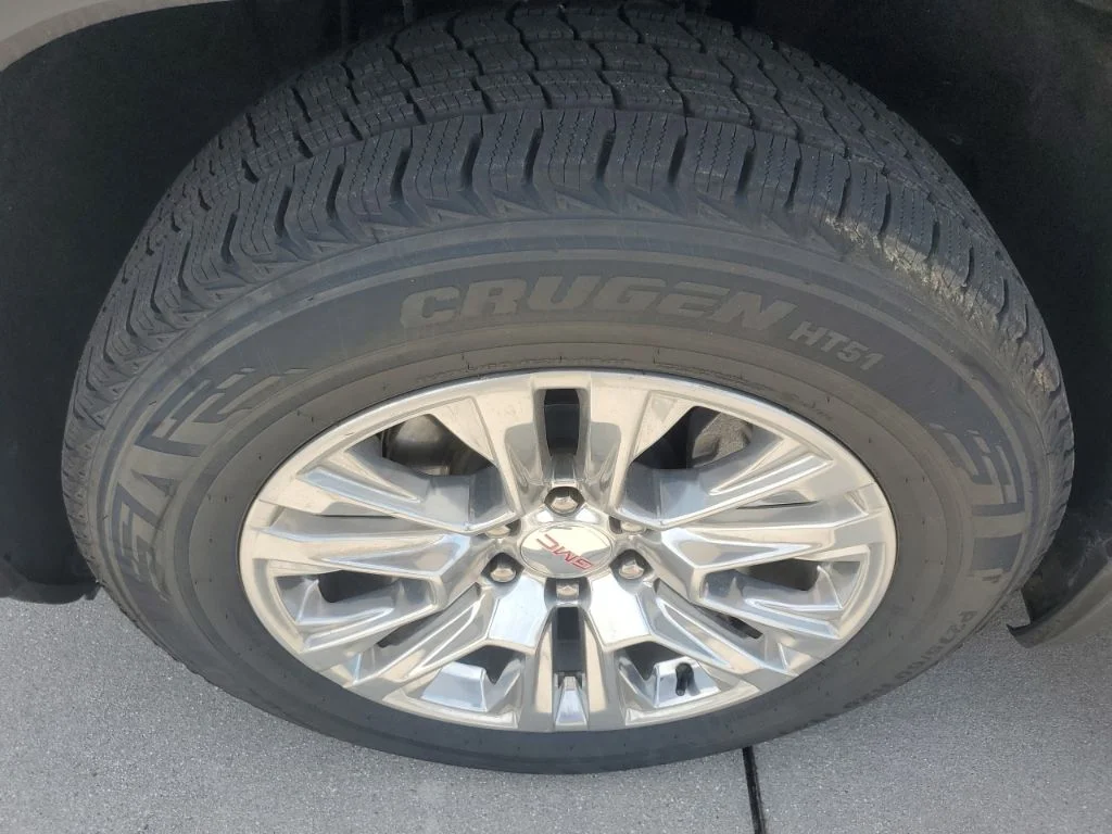 Used 2021 Black GMC Denali image 13