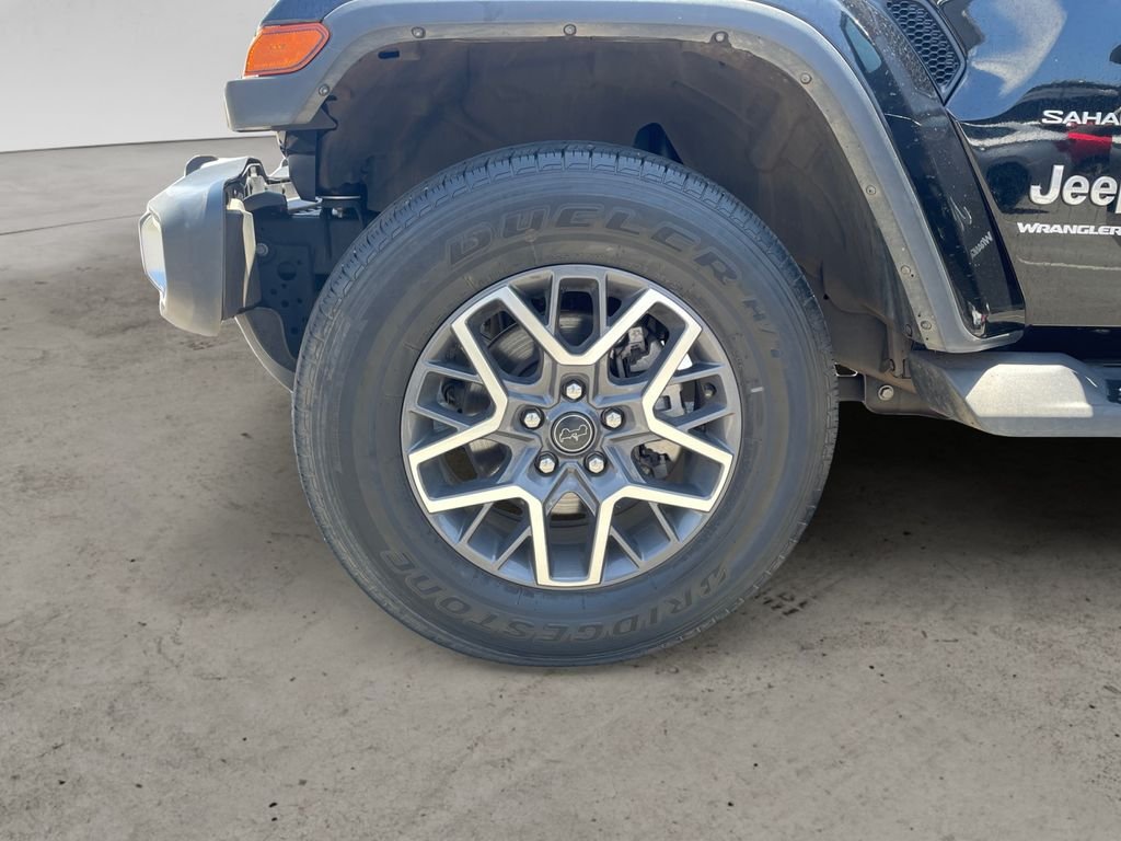 Used 2024 Black Clearcoat Jeep Sahara image 14