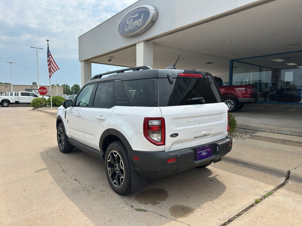 New 2025 Oxford White Ford Outer Banks image 10