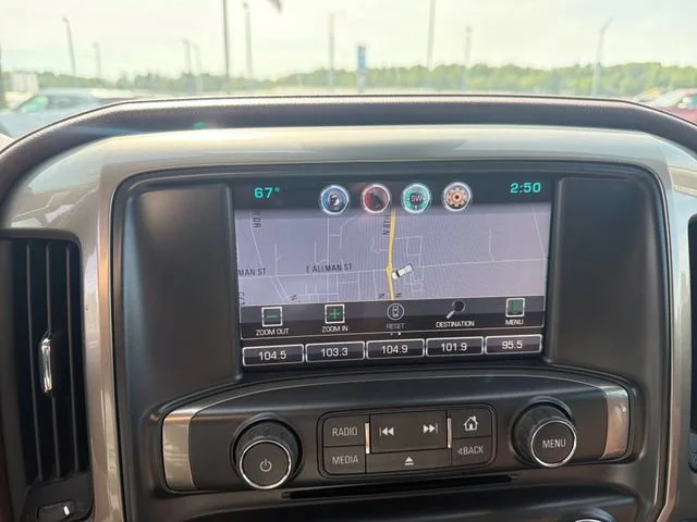Used 2015 SUMMIT WHITE Chevrolet High Country image 27