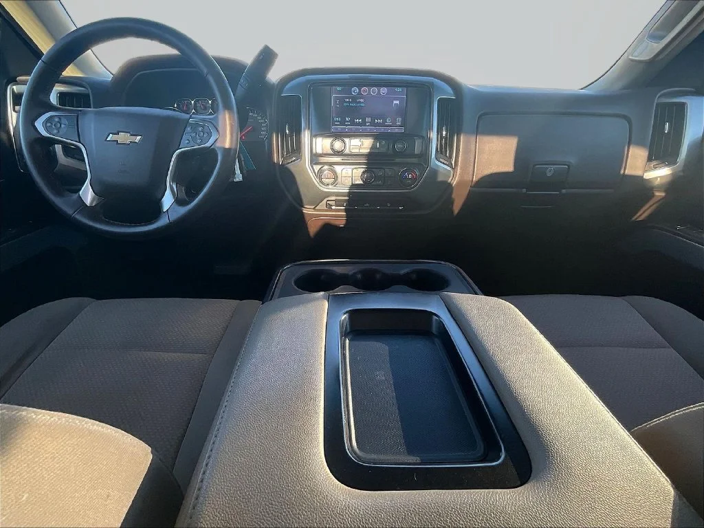 Used 2016 White Chevrolet LT image 8