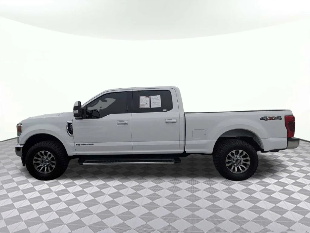Used 2022 Oxford White Ford Lariat image 6