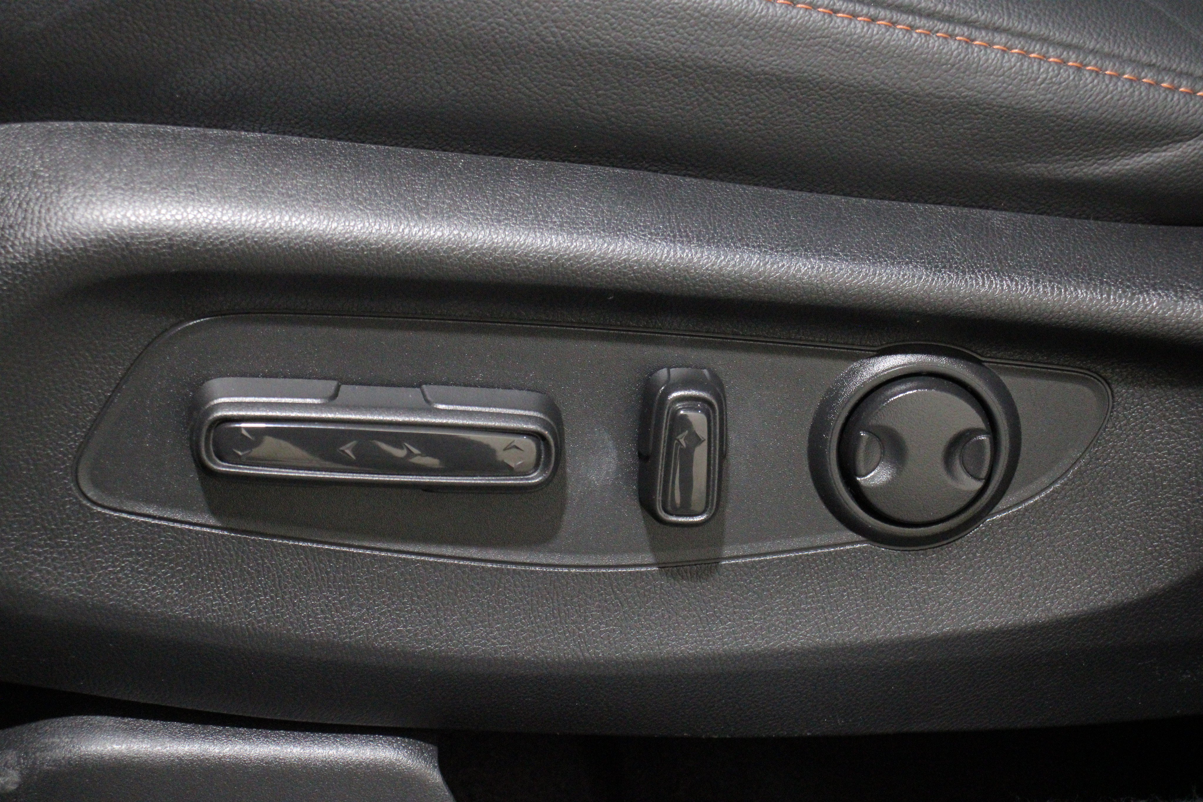Used 2025 Crystal Black Pearl Honda Sport-L image 4