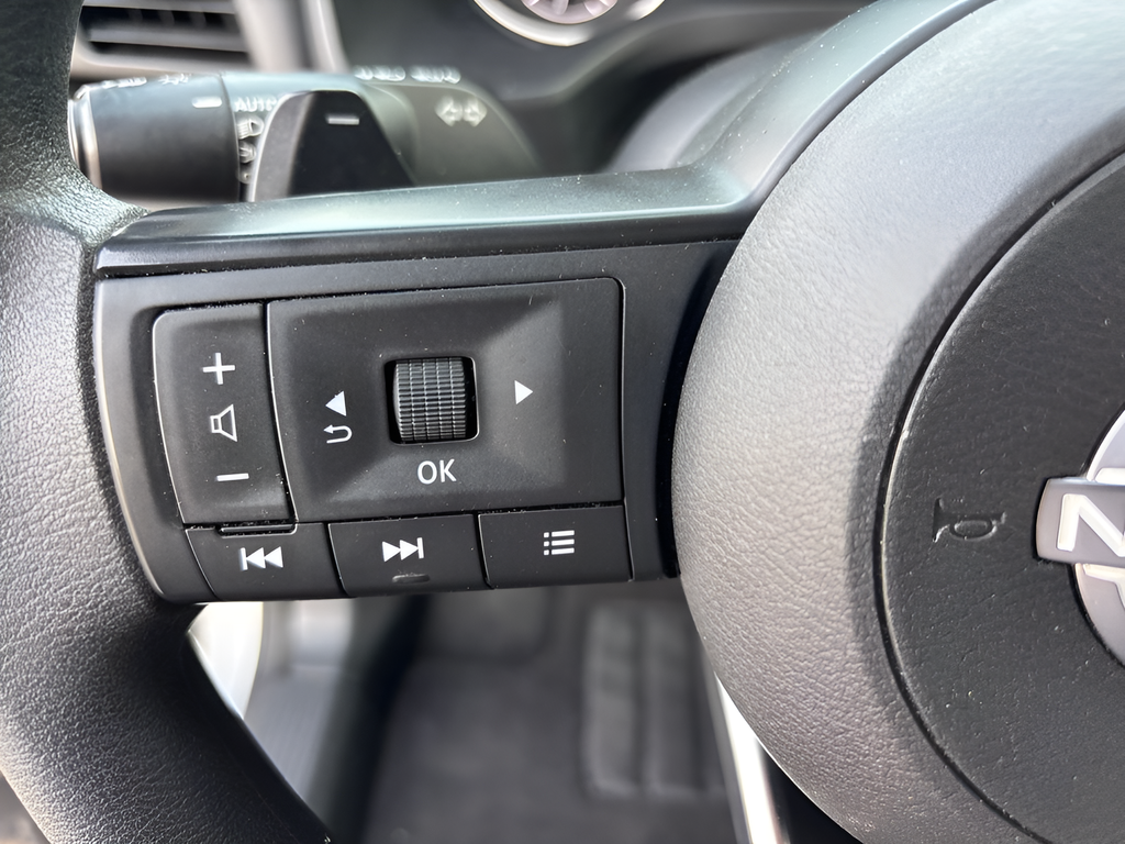 Used 2024 Silver Nissan S image 14