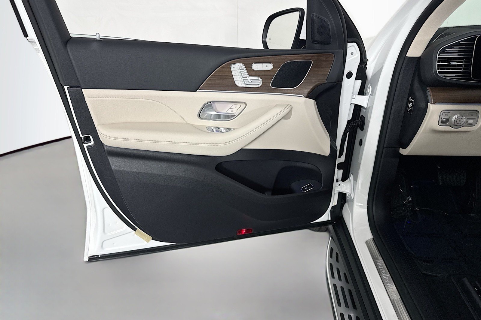 New 2026 Polar White Mercedes-Benz GLE 350 SUV image 20