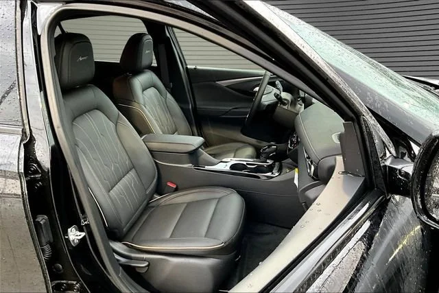 New 2026 Ebony Twilight Metallic Buick Avenir image 11