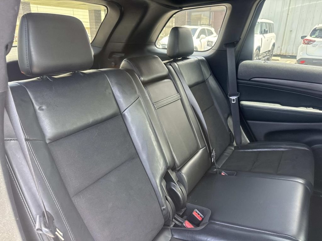 Used 2019 White Jeep Altitude image 9