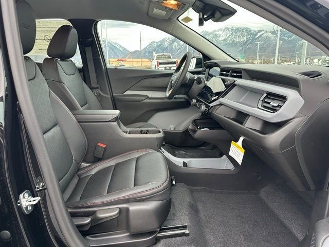 New 2027 Mosaic Black Metallic Chevrolet RS image 18