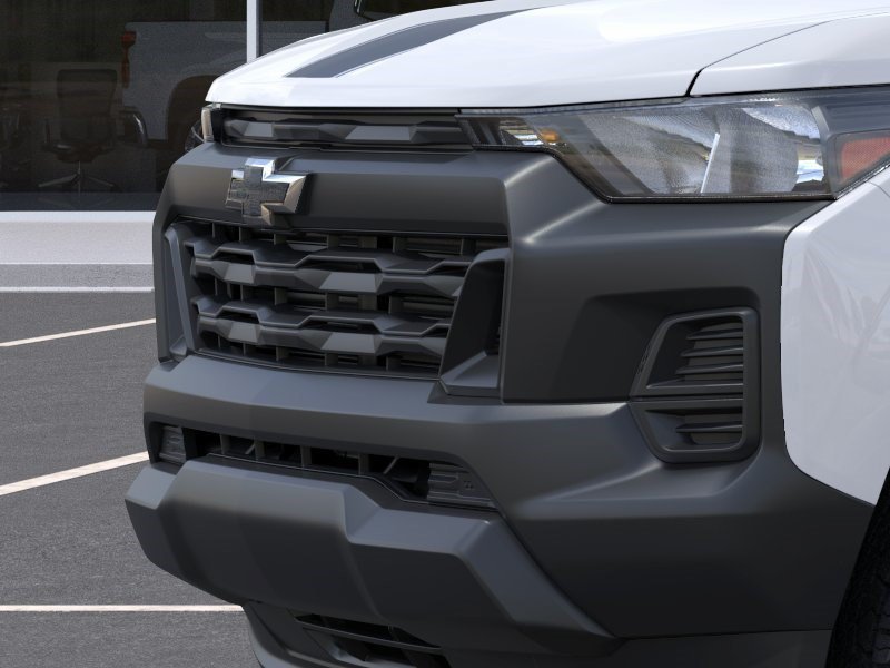 New 2026 Summit White Chevrolet WT image 13