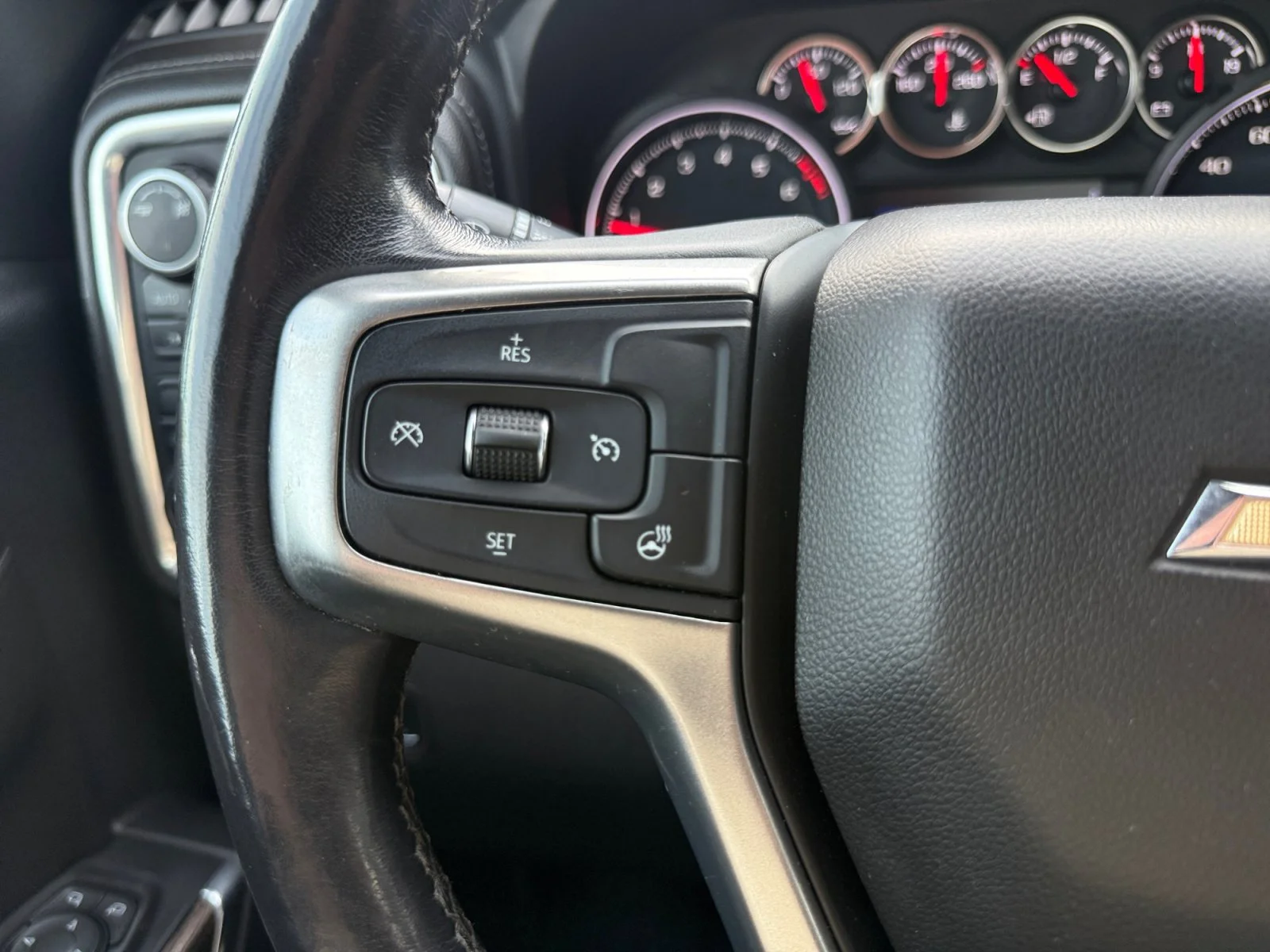 Used 2019 Cajun Red Tintcoat Chevrolet LT image 27