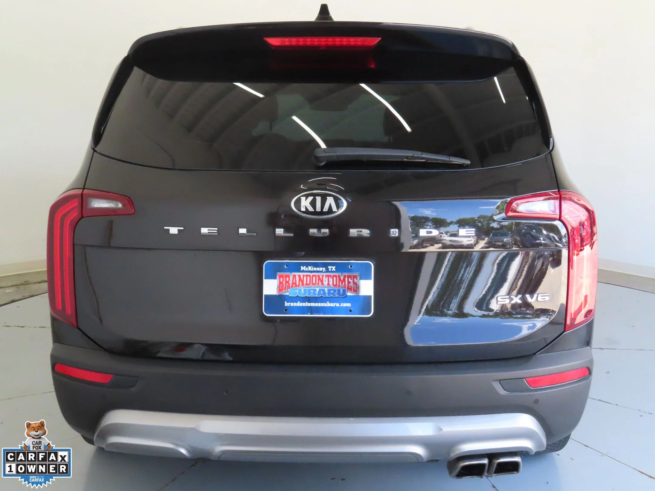 Used 2021 Black Kia SX image 4