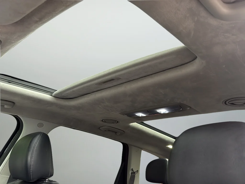 Used 2021 Black Kia SX image 16