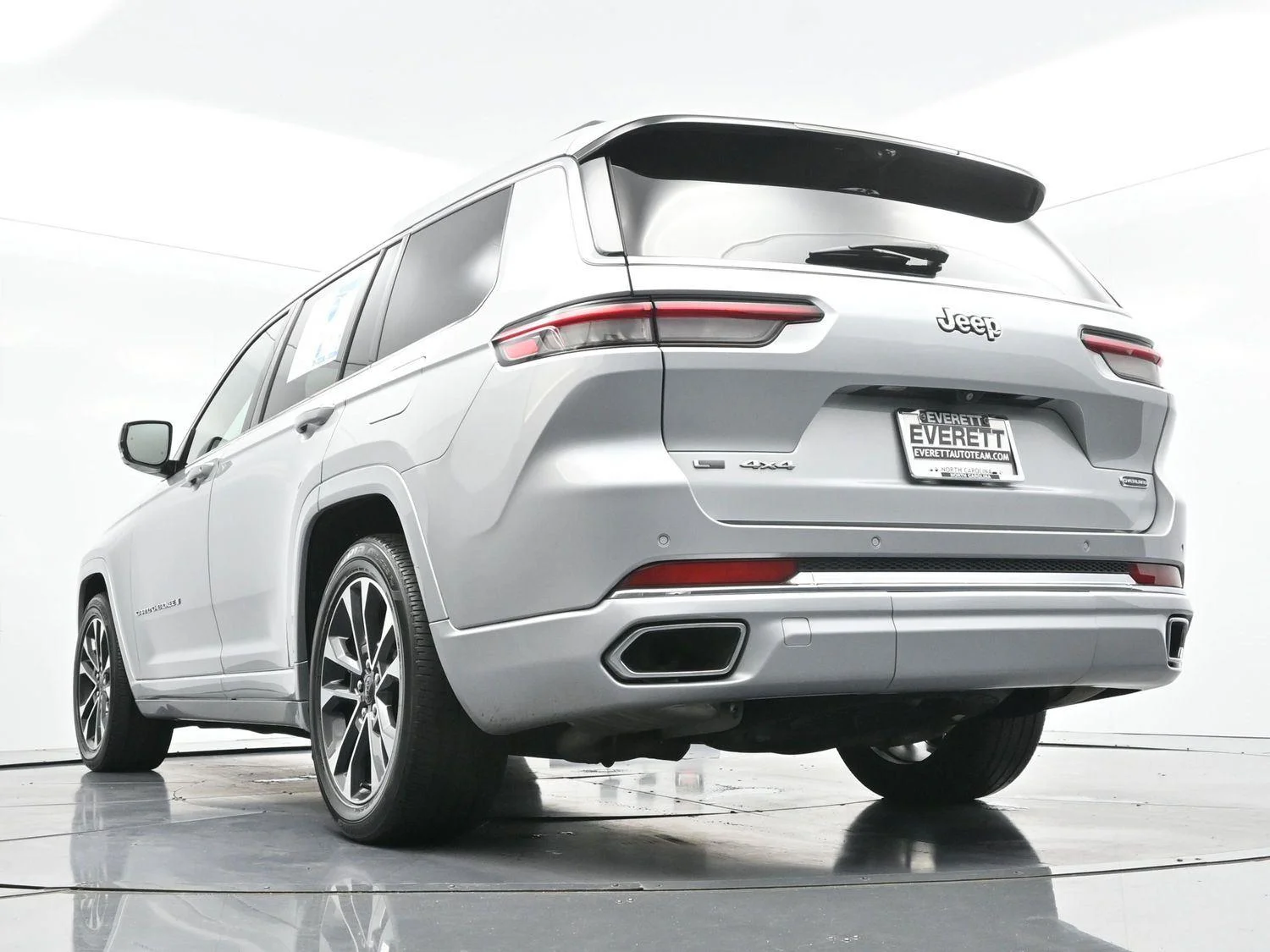 Used 2022 Silver Zynith Jeep Overland image 53