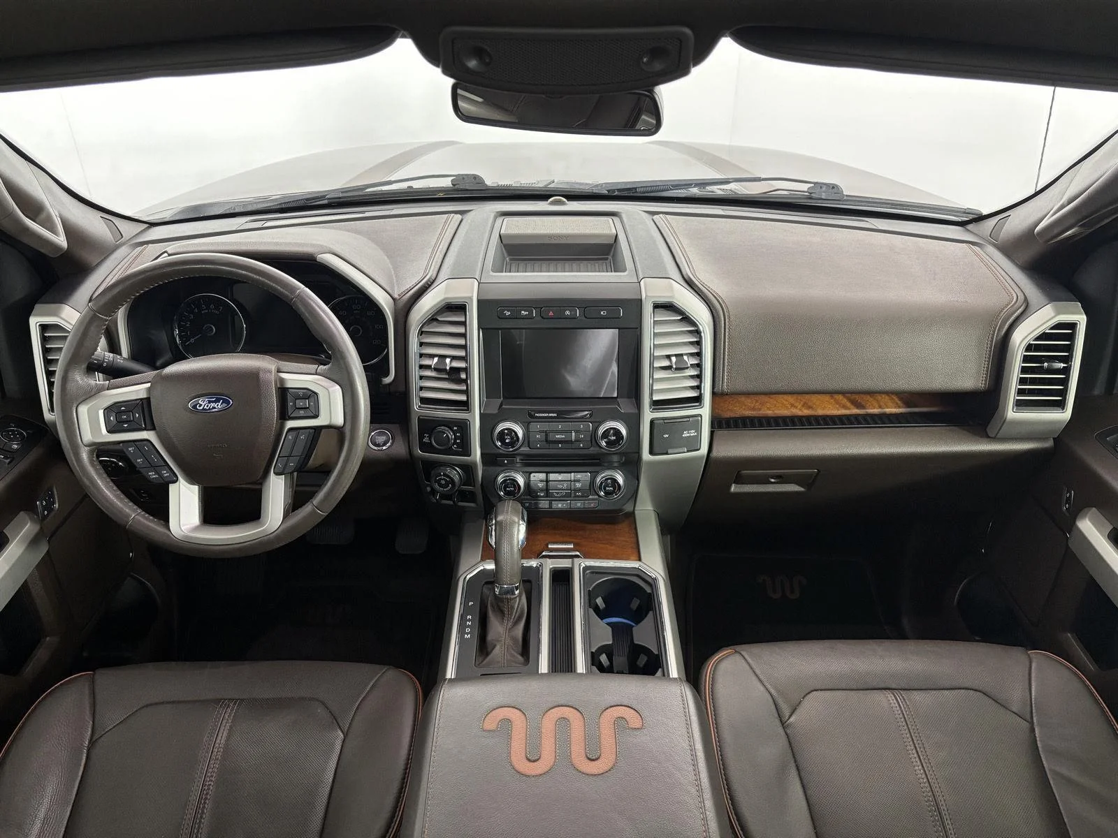 Used 2017 Bronze Fire/Caribou Ford King Ranch image 21