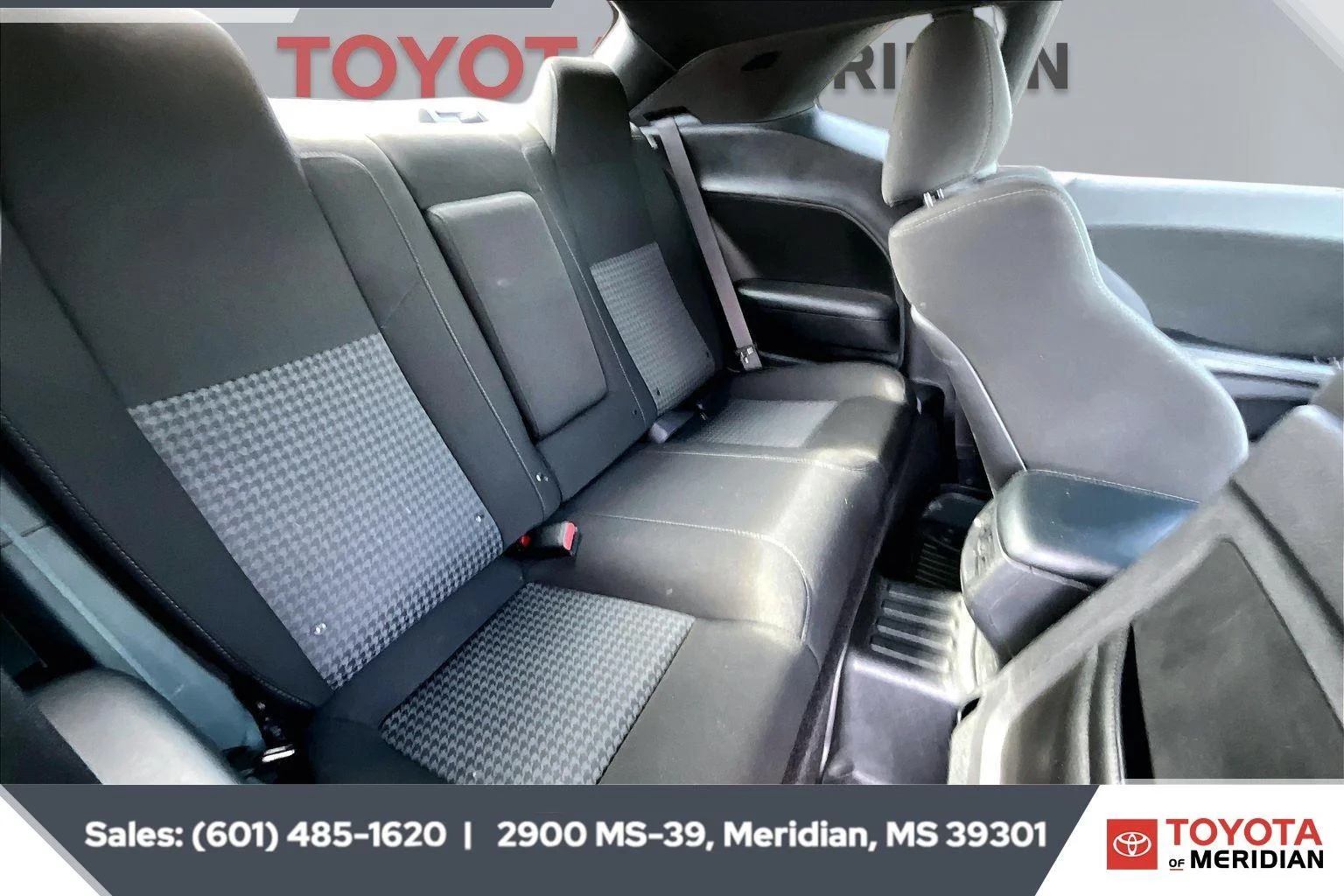 Used 2022 White Knuckle Clearcoat Dodge R/T image 20