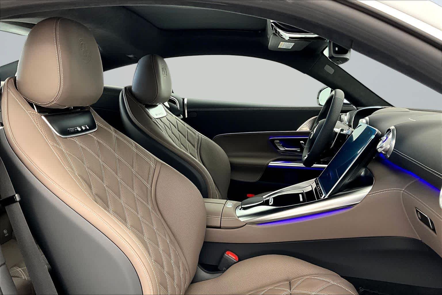 New 2026 MANUFAKTUR Moonlight White Metallic Mercedes-Benz AMG® GT 55 Coupe image 13