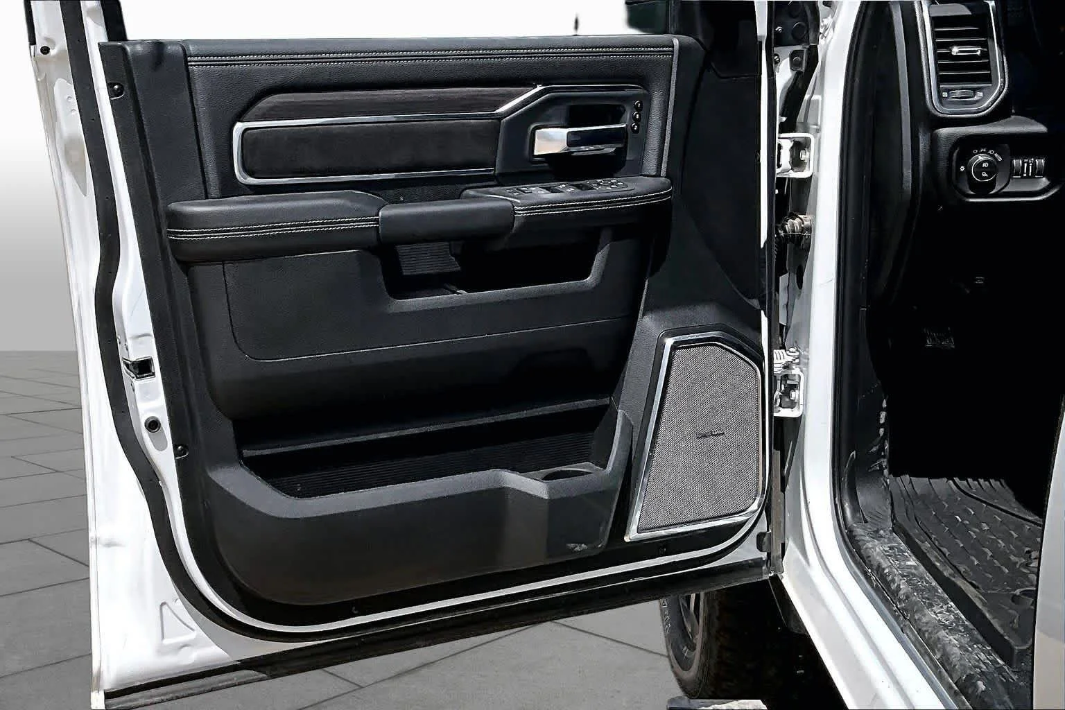 New 2026 Bright White Clearcoat Ram Laramie image 11