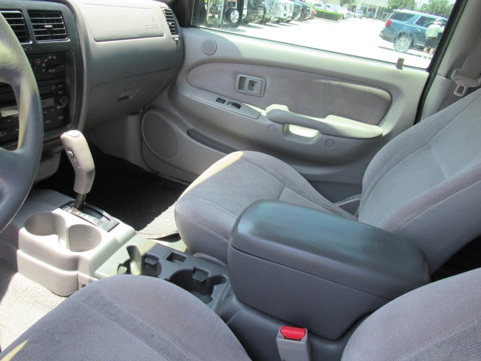 Used 2004 Silver Toyota PreRunner image 20