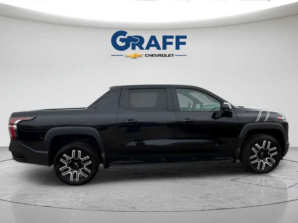 2026 Chevrolet Silverado EV LT - Photo 6